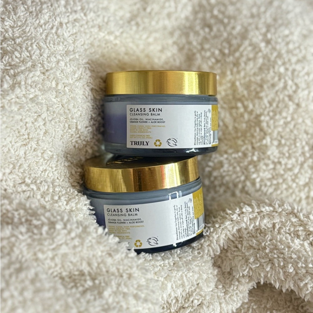 Truly Beauty Glass Skin Cleansing Balm - Picture 2 of 5